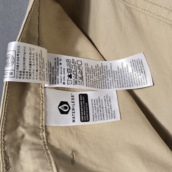 Levi's Khaki Cargo Mini Skirt - Picture 6 of 9